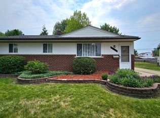 42208 Gainsley Dr, Sterling Heights, MI 48313