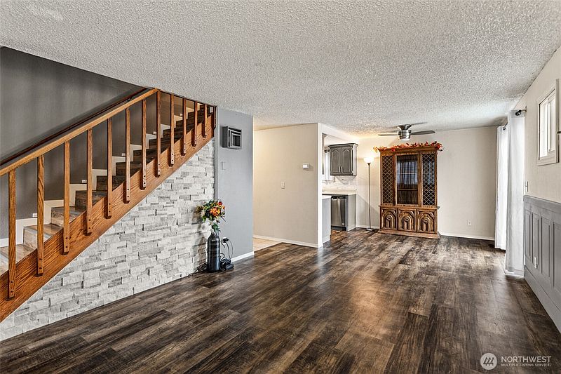 2nd image of 1711 S 66th Avenue