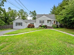 26 Waldron Rd, Allentown, NJ 08501