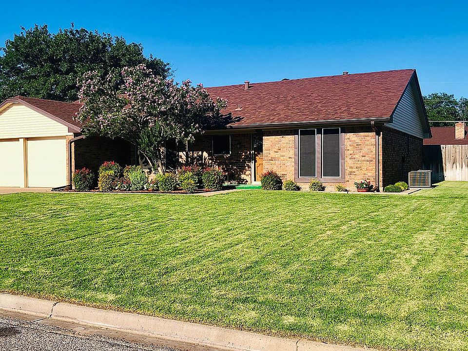 2nd image of 1007 Sugarbush Ln