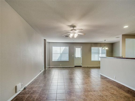 3rd image of 15820 Coyote Hill Dr