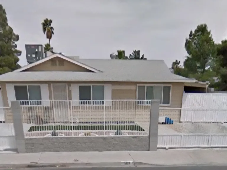 E Harmon Ave — Photo 3