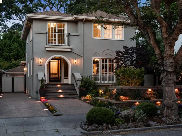 842 Grosvenor Pl, Oakland, CA 94610