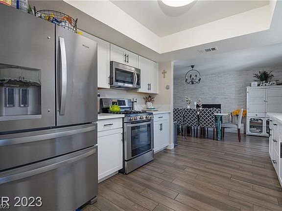 5th image of 3000 Carnelian St
