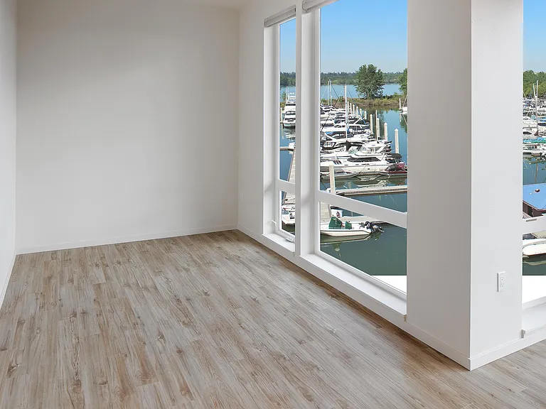 Yacht Harbor Club — Photo 38