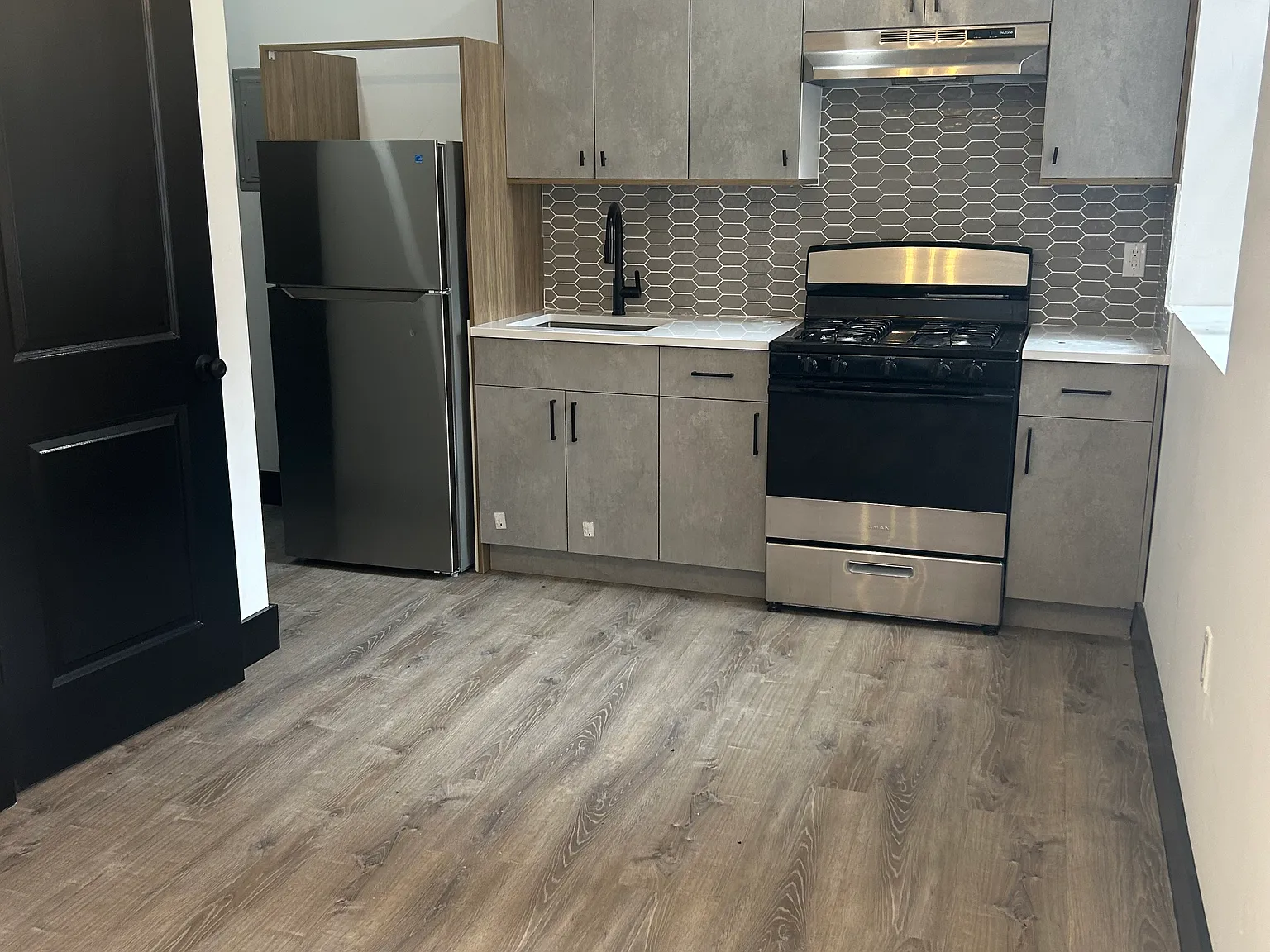 1 bed, $1,675 — Photo 1