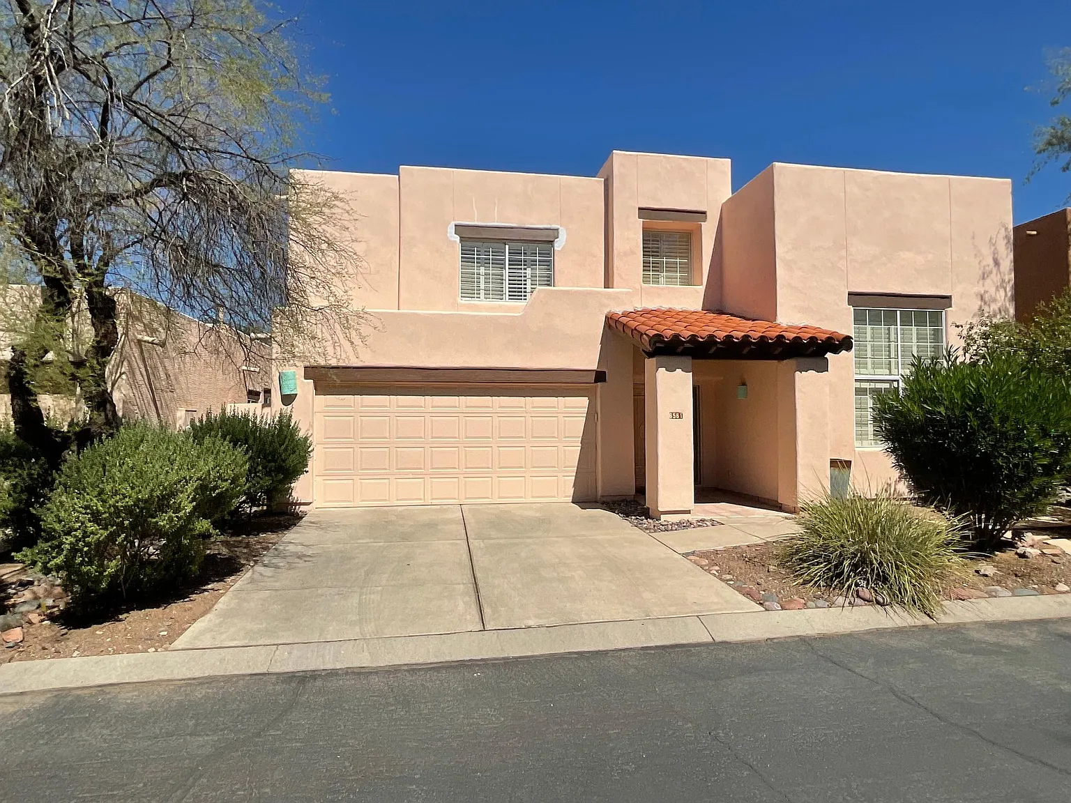3 bed, 2342 sqft, $2,535 — Photo 1