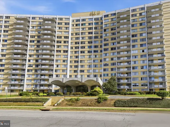 301 N Beauregard St APT 1105, Alexandria, VA 22312