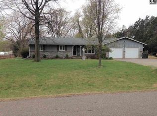 5907 N Cactus Dr, Hutchinson, KS 67502