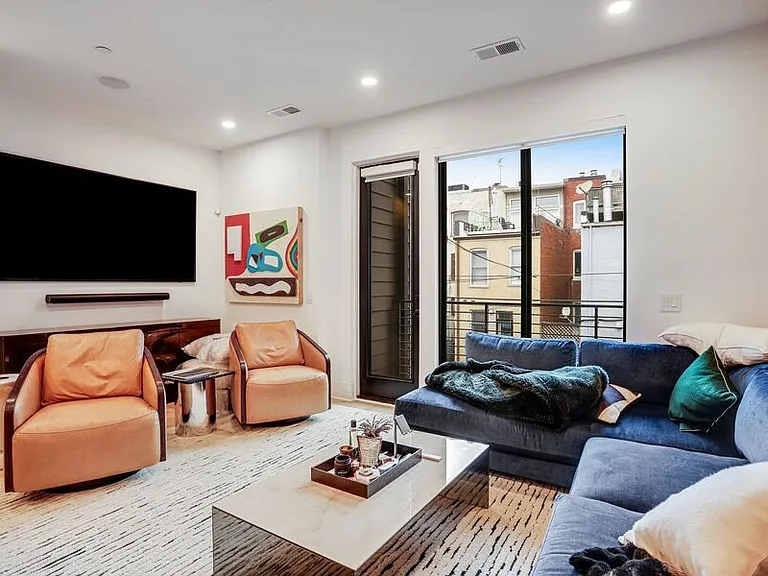 1719 T St NW #3 — Photo 19