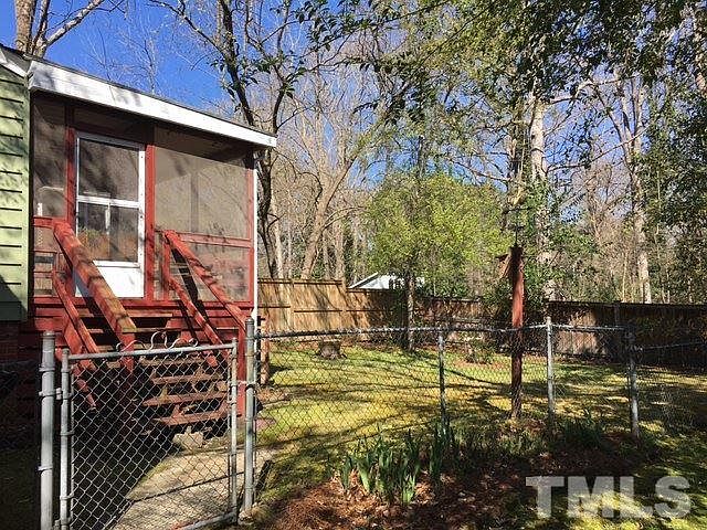 2nd image of 1004 Wells St