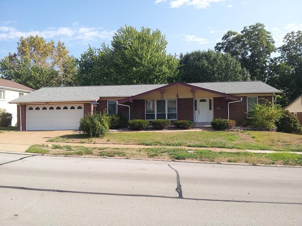 4571 Towne Centre Dr, Saint Louis, MO 63128 Zillow