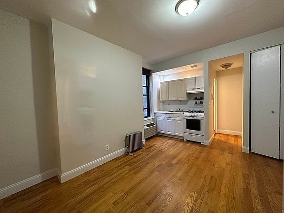 2nd image of 11 E 32nd St #8T