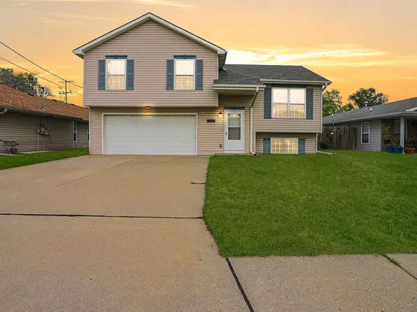 2307 S 19th St, Council Bluffs, IA 51503