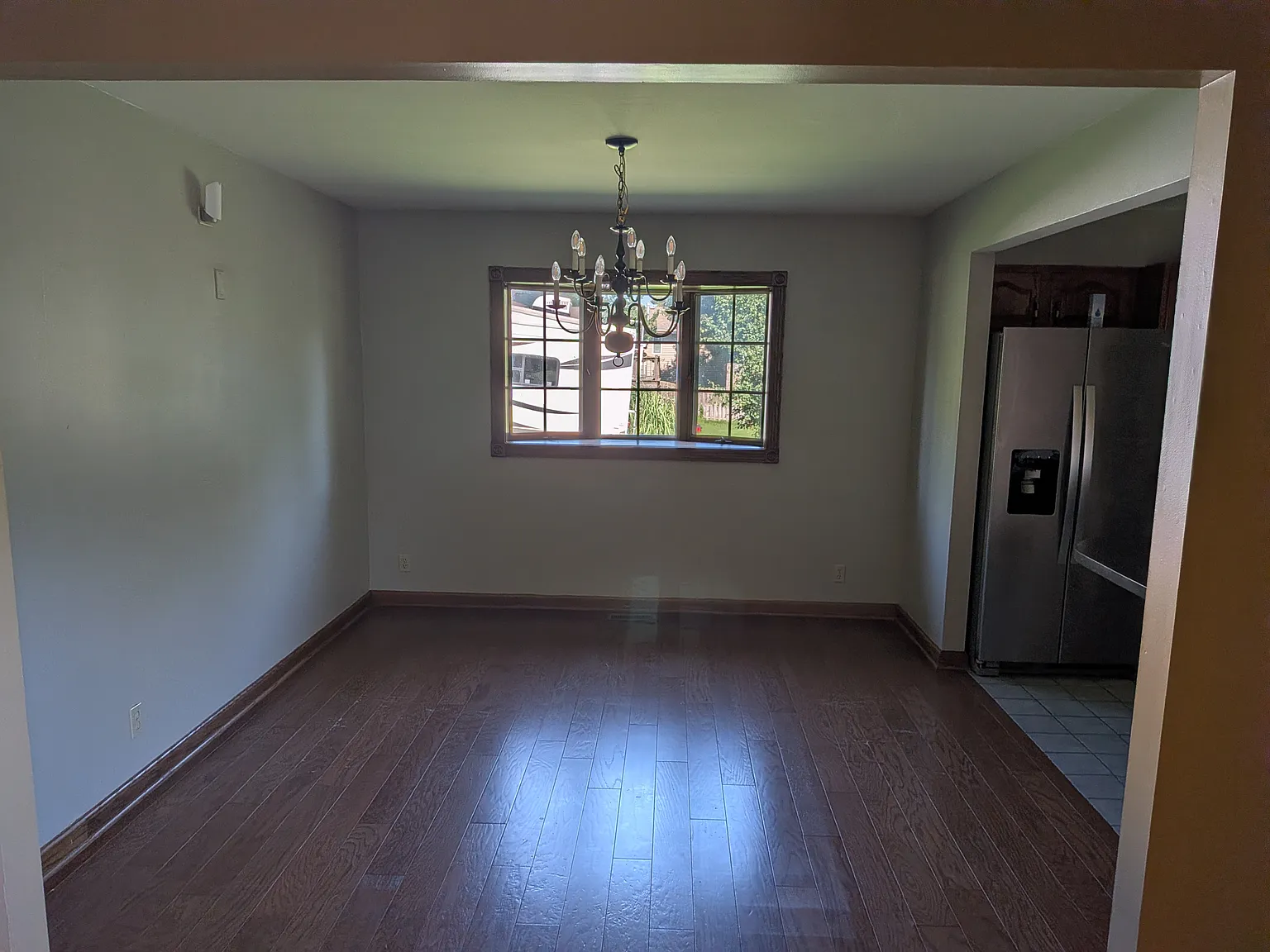 4 bed, 2650 sqft, $2,600 — Photo 3