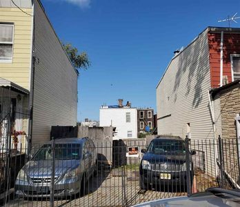 189 Halladay St, Jersey City, NJ, 07304