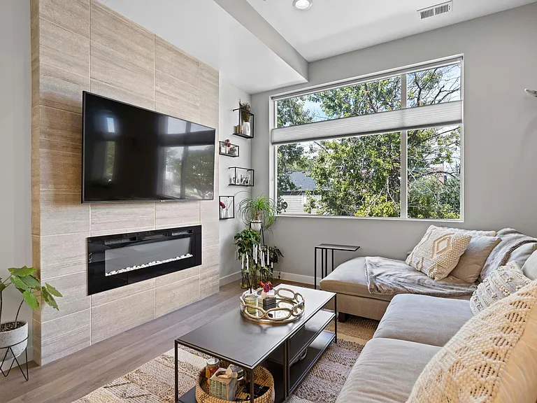 1624 N Irving St #4 — Photo 12