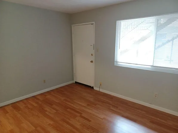 2520 S St APT 7, Sacramento, CA 95816