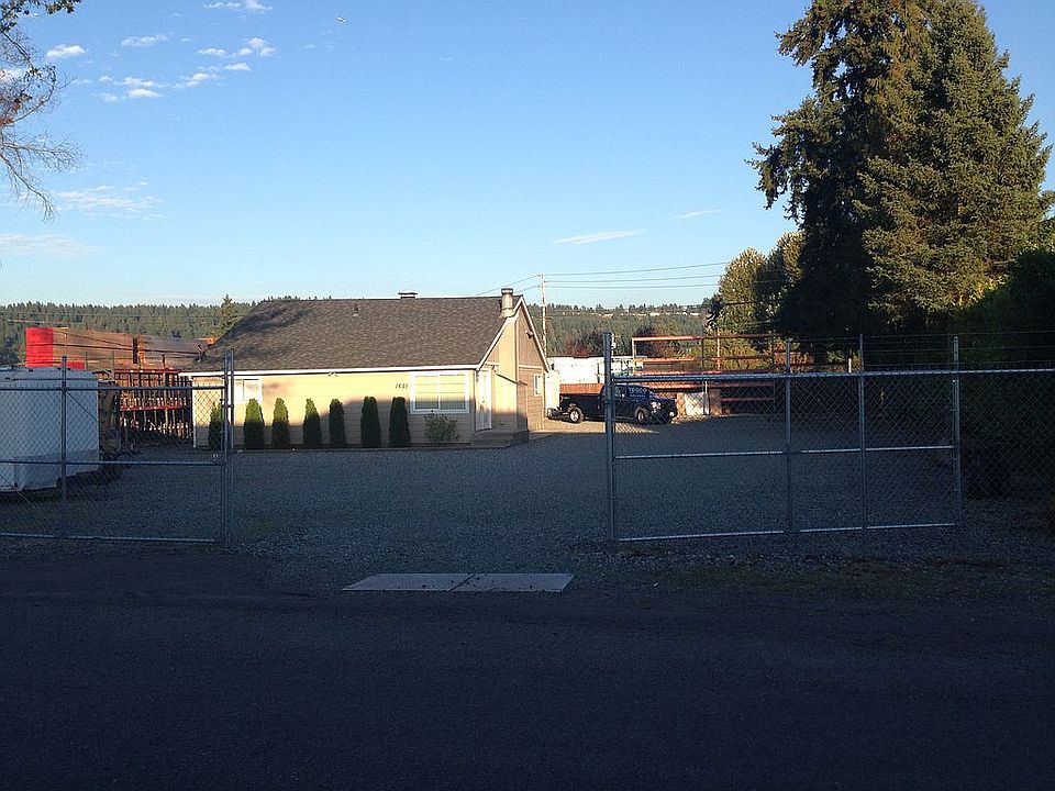 1st image of 1621 Pease Ave