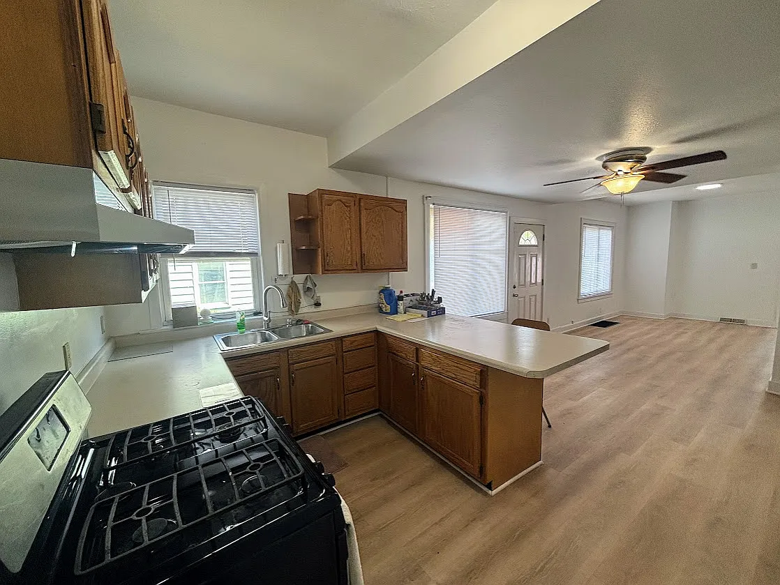 2 bed, 1200 sqft, $1,450 — Photo 1