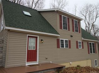 222 Wormwood Hill Rd, Ashford, CT 06278