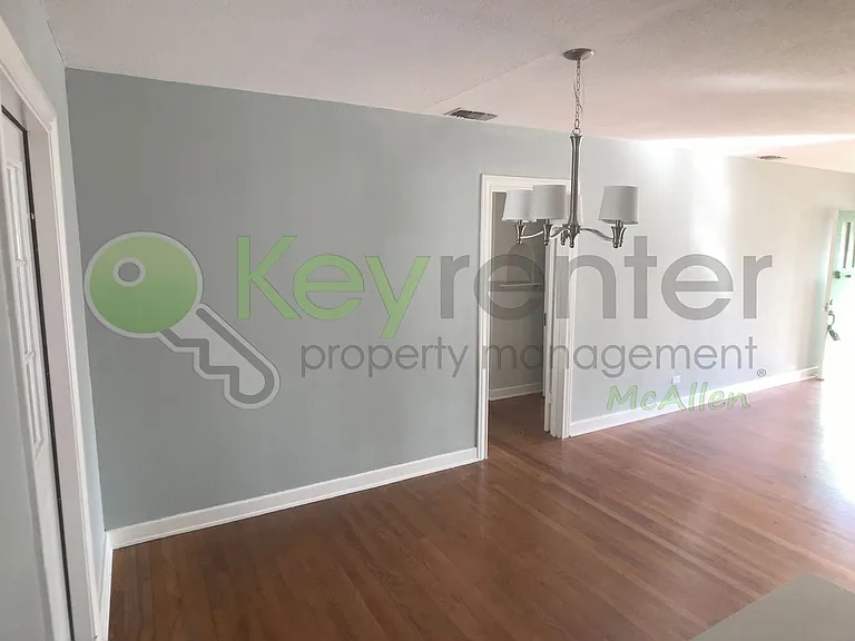 1016 Laurel Ave — Photo 12