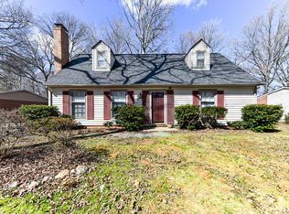 2102 Tarrywood Dr, Greensboro, NC 27455