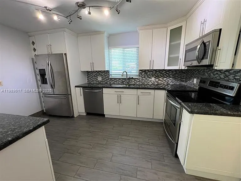 432 Palmetto Dr #0 — Photo 15