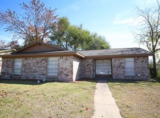 734 Waikiki Dr, Garland, TX 75043