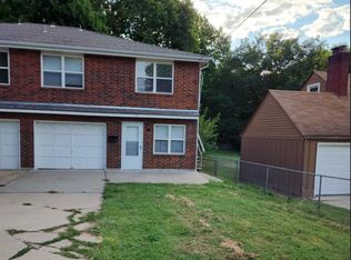 10 S Hawthorne Pl, Independence, MO 64052