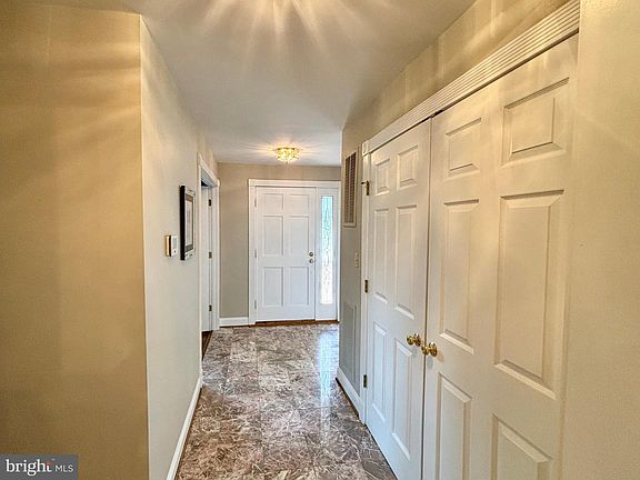 3rd image of 2405 Barbour Rd