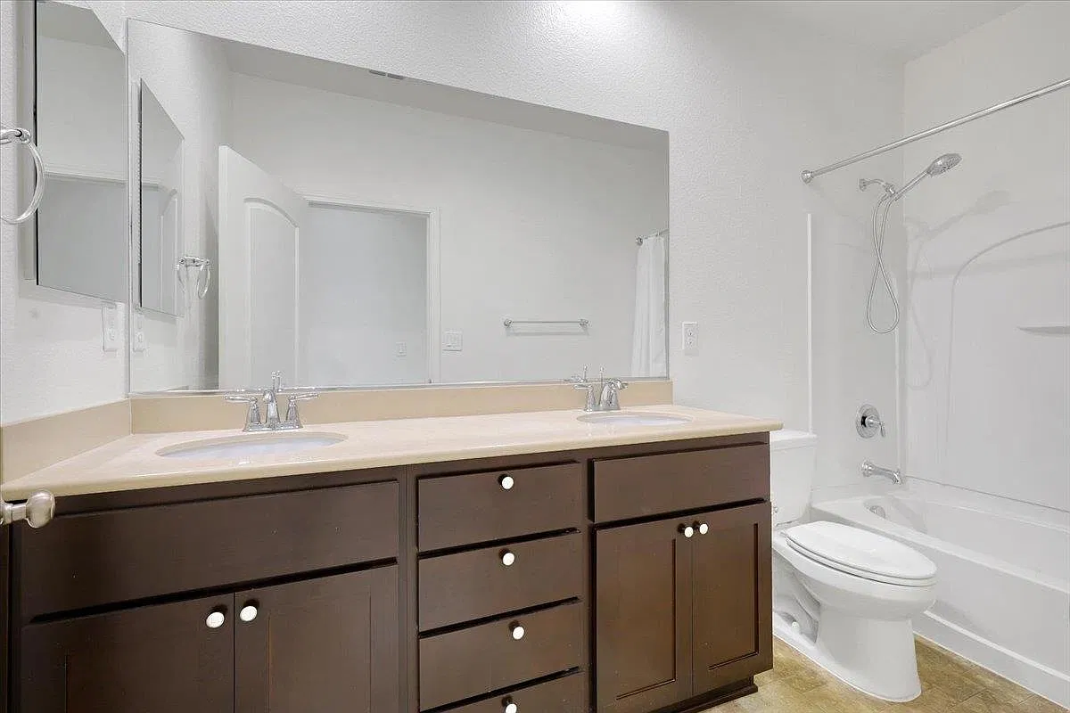 5658 Stonehaven Drive - 1 — Photo 3