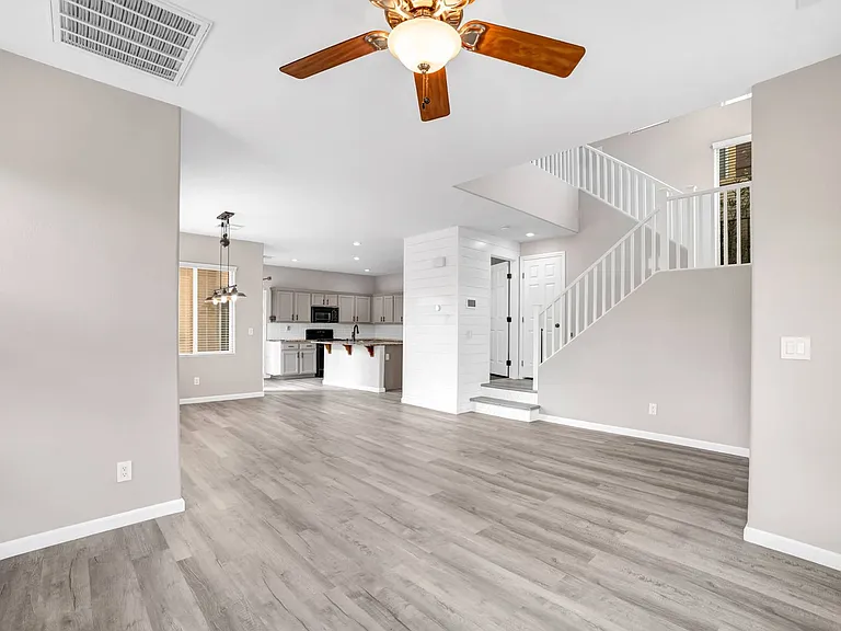 12028 Hathaway Pines Ln — Photo 4