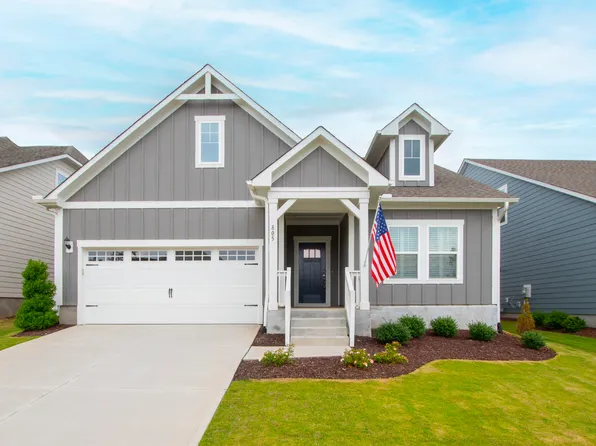 805 Sage Oak Ln, Holly Springs, NC 27540