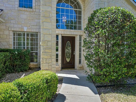 3rd image of 12309 Pleasant Hill Ct
