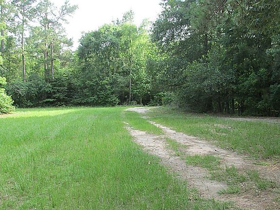 Road leading into main homesite.