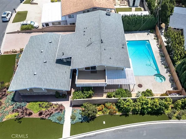 8820 Meadowbrook Way, Buena Park, CA 90621