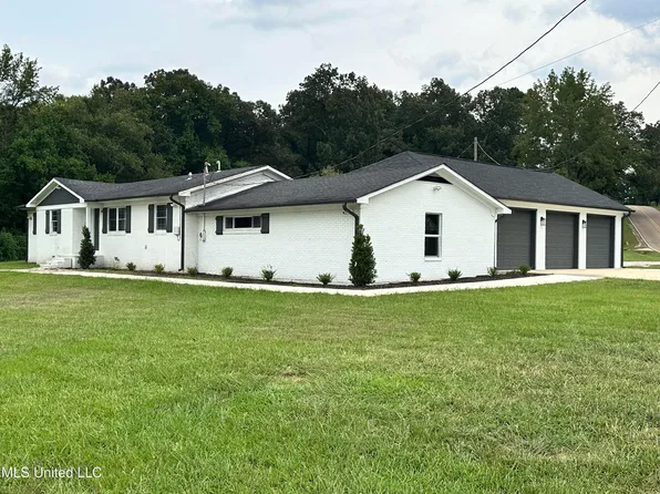 15 Sunset Acres, Holly Springs, MS 38635