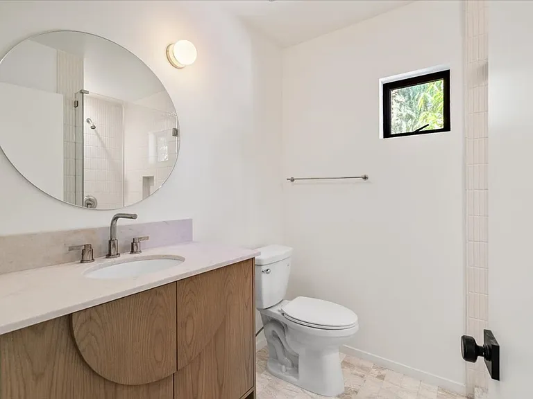 Verdugo Place — Photo 4