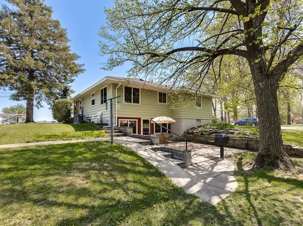 38782 Grand Ave, North Branch, MN 55056