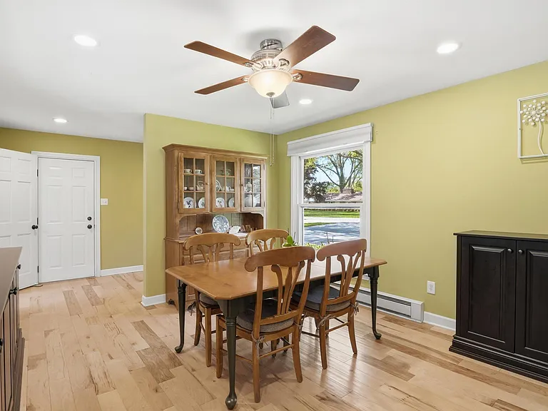 16195 Madoline St — Photo 18
