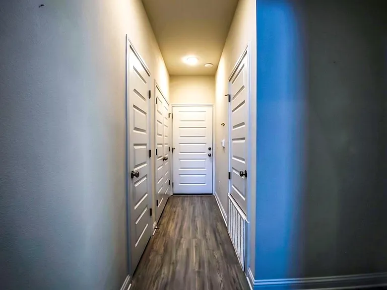 8306 Mandela Bnd — Photo 5