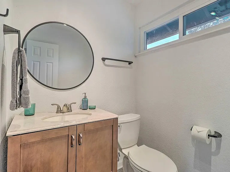 411 Ramble Ln — Photo 20