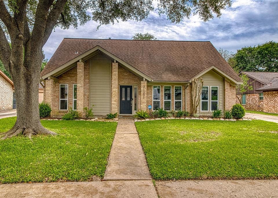 1st image of 21207 Park Villa Dr