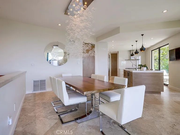 1725 Del Mar Ave — Photo 12