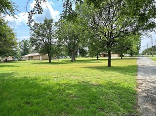 415706 E 1093rd Rd, Checotah, OK 74426