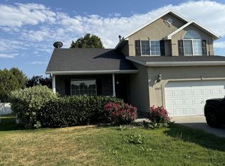 4507 W Redwood Dr, Cedar Hills, UT 84062