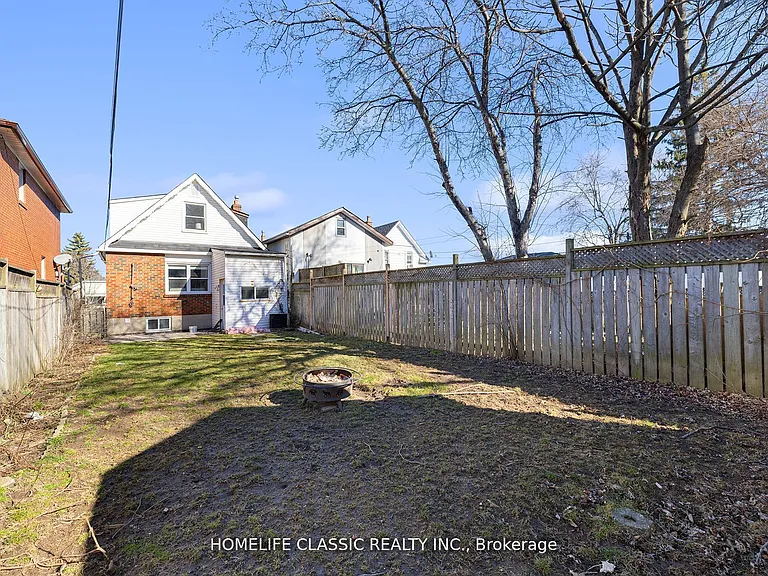 54 S Woodrow Blvd — Photo 23