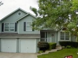 15755 Horton Ct, Overland Park, KS 66223