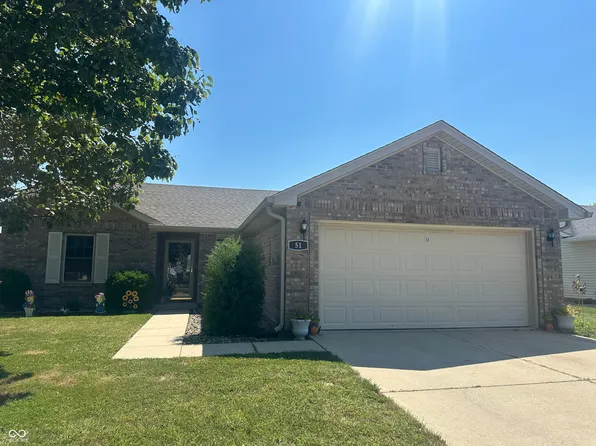 51 Cedarwood Dr, Greencastle, IN 46135